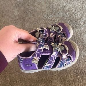Toddler Keens